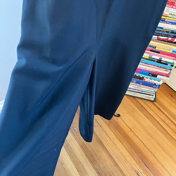 NWOTGAP BELTED JUMPSUIT - Picture 4 of 12